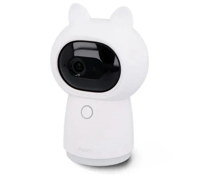 Bílá kamera Aqara Camera Hub G3 s černým objektivem a ušima