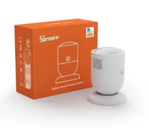 Senzor lidské přítomnosti Sonoff SNZB-06P vedle oranžové krabičky