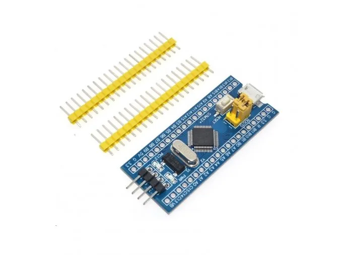 Modrá vývojová deska STM32F103C8 s dvěma řadami nepřipájených pinových lišt