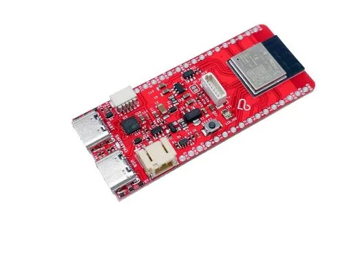 Červená vývojová deska LaskaKit ESP32-C6-DEVKit s bezdrátovým modulem a USB konektory
