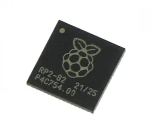 Černý plošný spoj s logem Raspberry Pi a označením RPi-B2