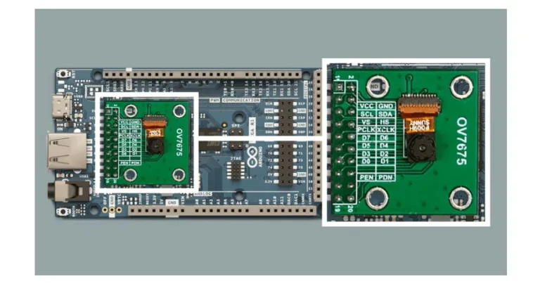 Vývojová deska Arduino GIGA R1 WiFi s detailem osazeného modulu