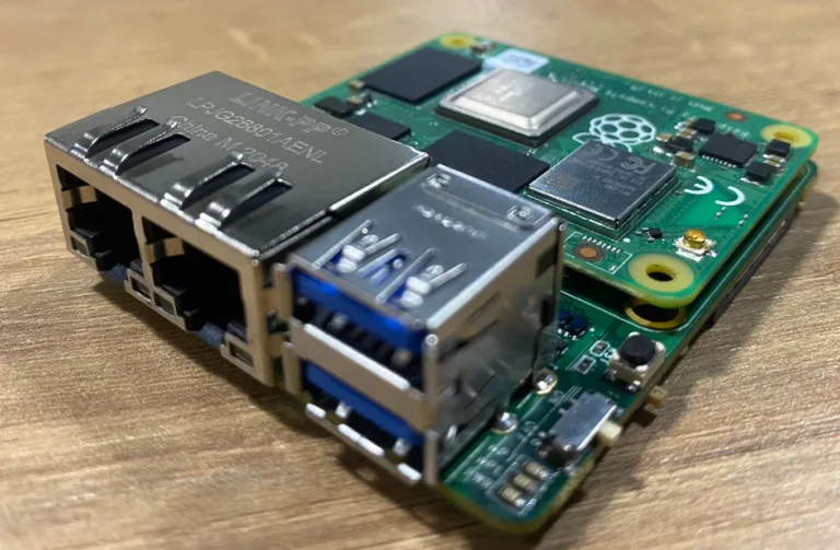 Základní deska pro Raspberry Pi Compute Module 4 s Ethernetovými a USB porty