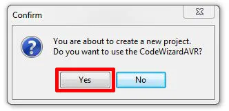 Dialog CodeVision se ptá, zda při zakládání projektu použít CodeWizardAVR