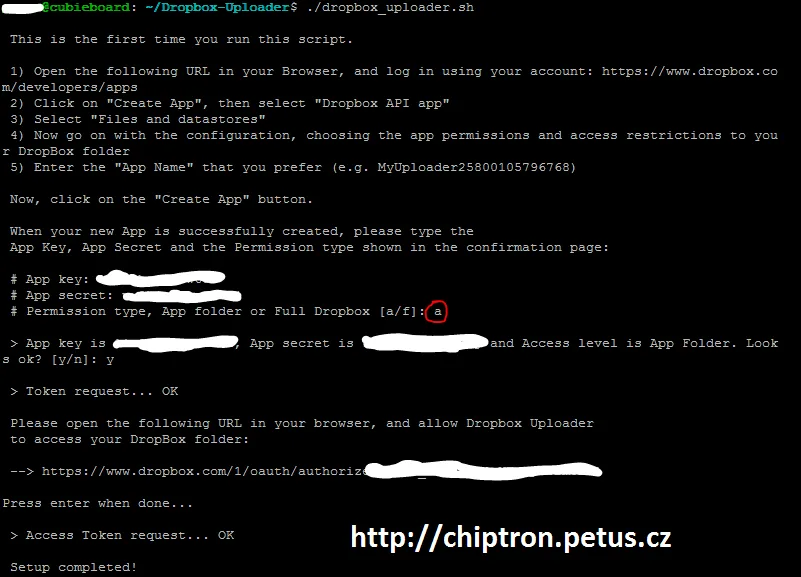 Terminál Raspberry Pi s nastavením Dropbox Uploaderu a autorizačním odkazem