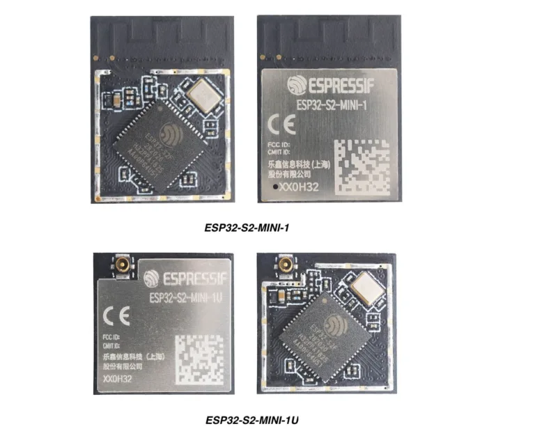 Pohled z obou stran na moduly ESP32-S2-MINI-1 a ESP32-S2-MINI-1U