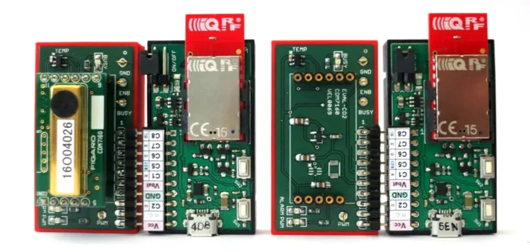 Dva návrhy desek plošných spojů s moduly IQRF pro Raspberry Pi
