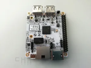 Jednodeskový počítač La Frite od LibreComputer s USB porty a konektory