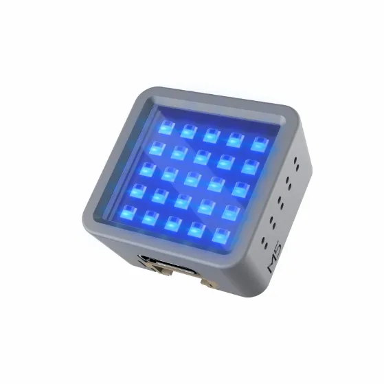 Kompaktní vývojová deska s modře svítící LED maticí