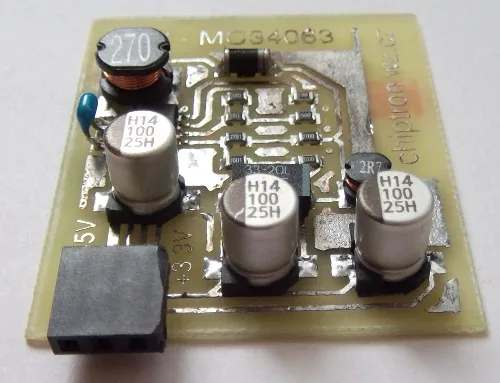 Deska měniče s obvodem MC34063 a součástkami pro výstup 5 V