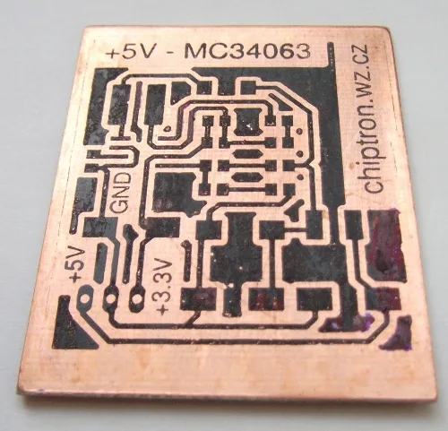 Deska plošných spojů zdroje +5 V s měničem MC34063
