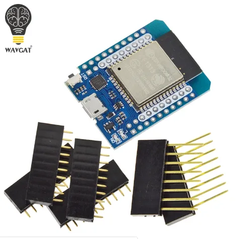 Modul MH-ET LIVE ESP32 D1 Mini a několik připojitelných shieldů