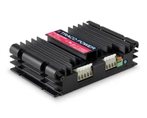 Železniční DC/DC měnič TEQ 300WIR s žebrovaným chladičem a konektory