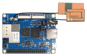 Modrá jednodesková počítačová deska Orange Pi 3G-IoT a oranžový kryt