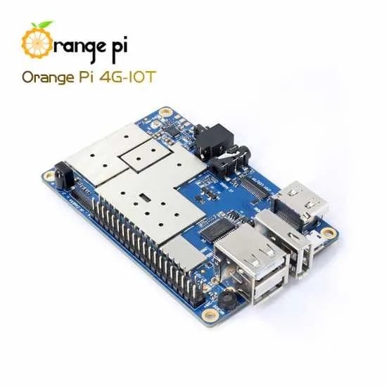 Jednodeskový počítač Orange Pi 4G-IoT s USB konektory a rozšiřujícími piny