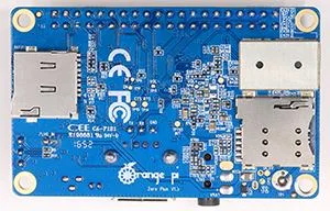 Spodní strana desky Orange Pi 2G-IoT se sloty pro microSD a SIM kartu
