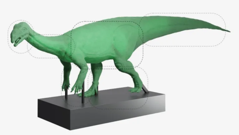 Zelený 3D tištěný Plasteosaurus stojí na podstavci