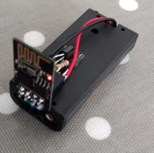 Bateriově napájené teplotní čidlo s modulem ESP-01 ve 3D tištěné krabičce
