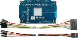 Power Profiler Kit 2 od Nordic Semiconductor s barevnými propojovacími vodiči