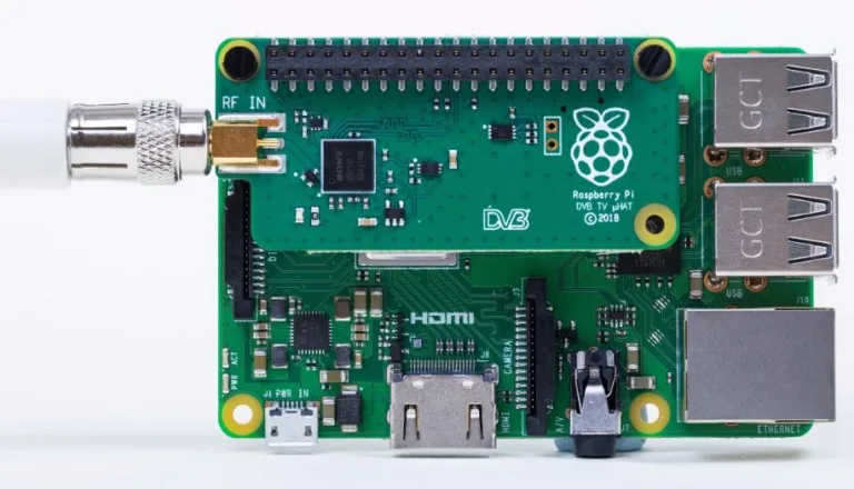 Rozšiřující TV HAT deska Raspberry Pi s anténním konektorem a USB porty