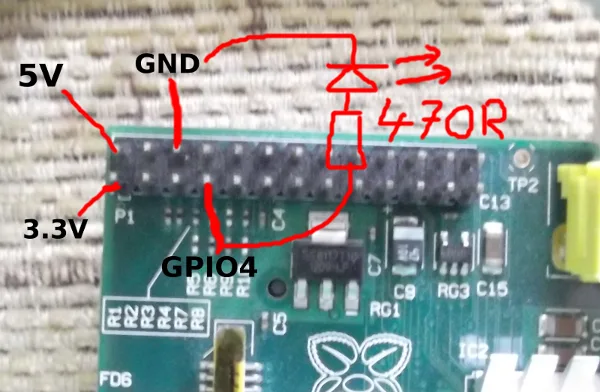 Zapojení LED s odporem 470 Ω na GPIO4 desky Raspberry Pi