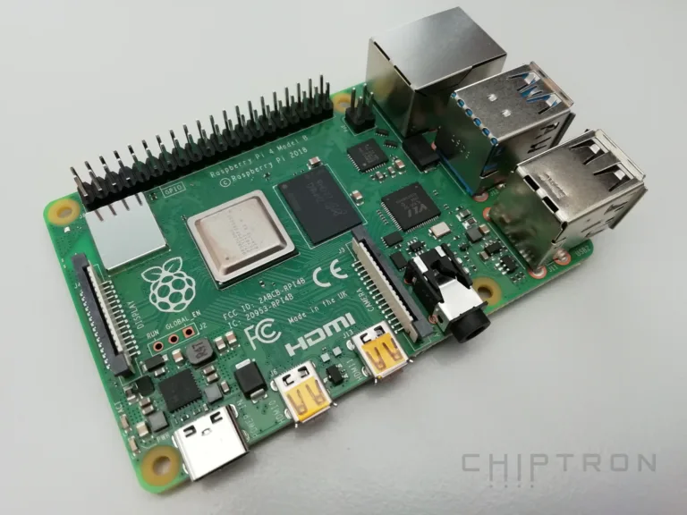 Jednodeskový počítač Raspberry Pi 4B s USB-C konektorem