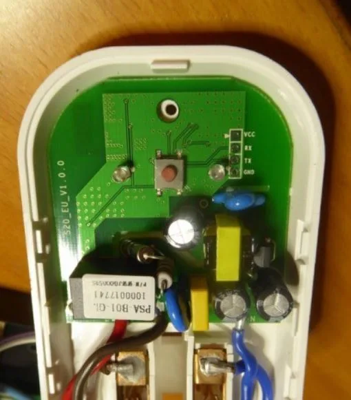 Deska plošných spojů chytré zásuvky Sonoff S20 s modulem ESP8266