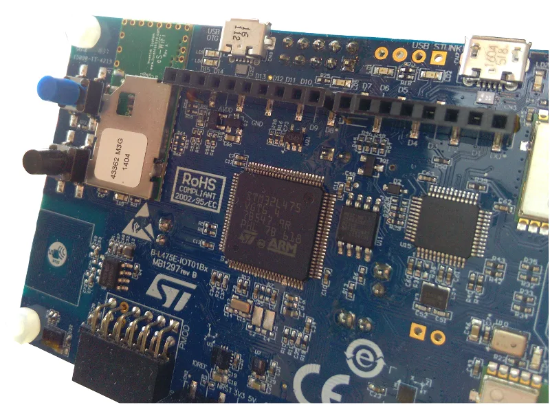 Vývojová deska ST B-L475E-IOT01A s mikrokontrolérem STM32L4 a konektory