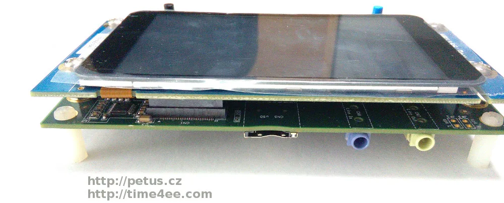 Vývojová deska STM32F769 Discovery s velkým dotykovým displejem