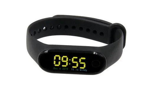 Chytrý náramek TTGO T-Wristband s digitálním displejem a černým řemínkem