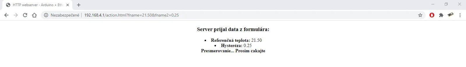 Webová stránka termostatu s formulářem pro nastavení cílové teploty a hystereze