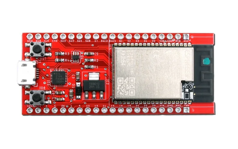 Červená vývojová deska ThingPulse ESP32 s USB-UART převodníkem