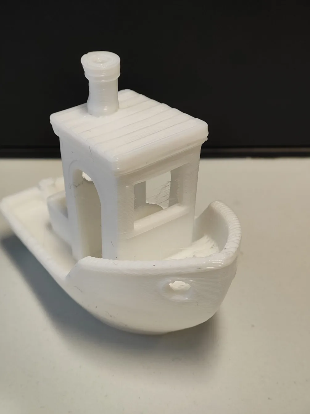 Výsledek tisku 8 minutové 3D Benchy