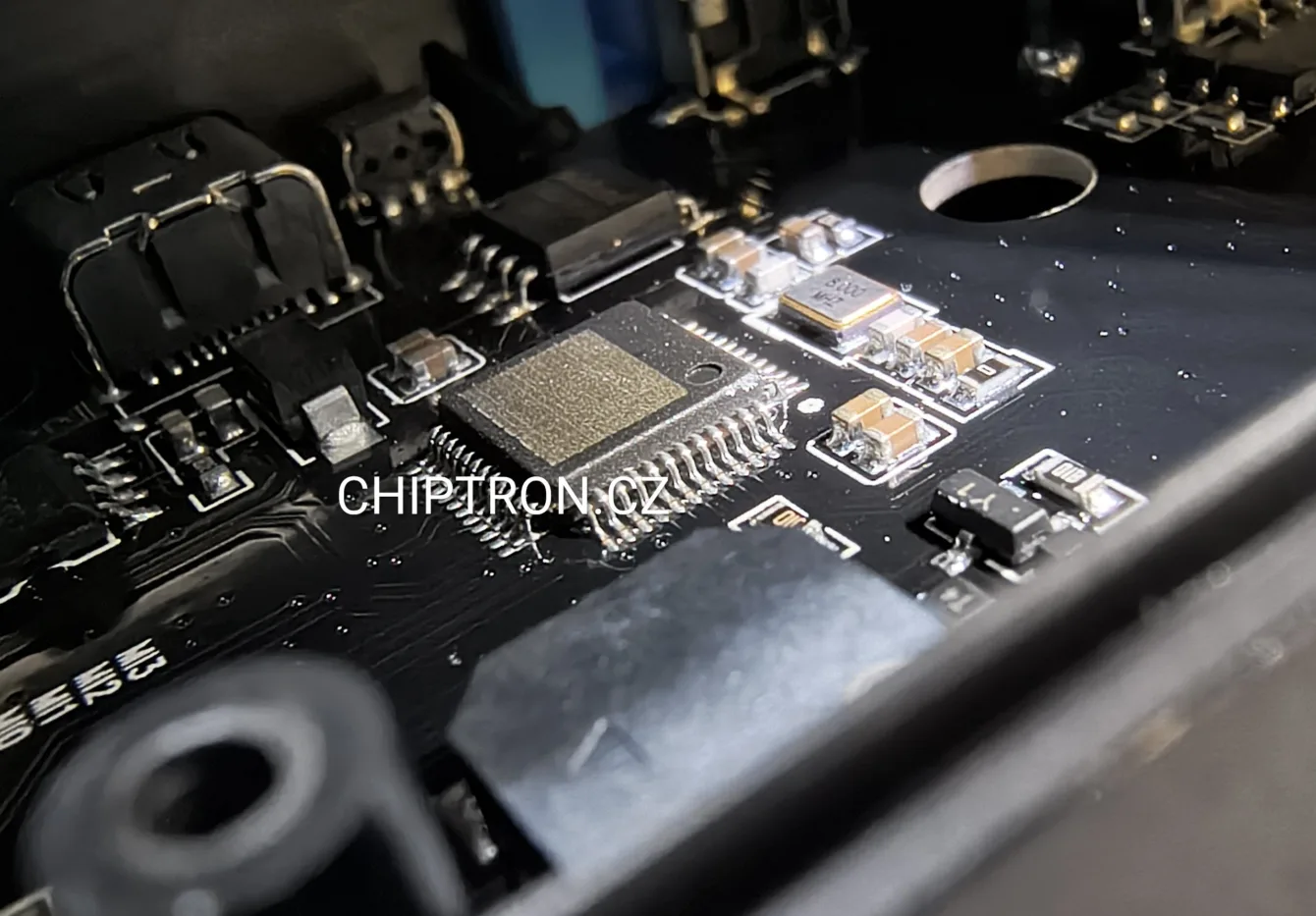 Odstranění značení součástky