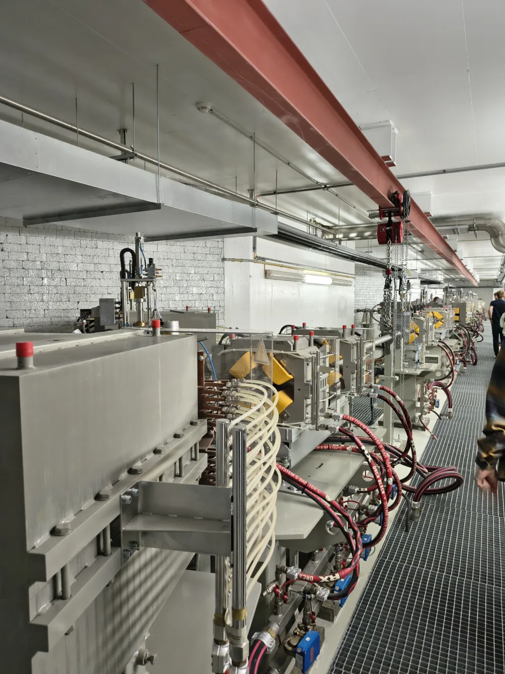 Usměrnit, změřit, usměrnit, změřit až parsek doputuje do nádoru pacienta.