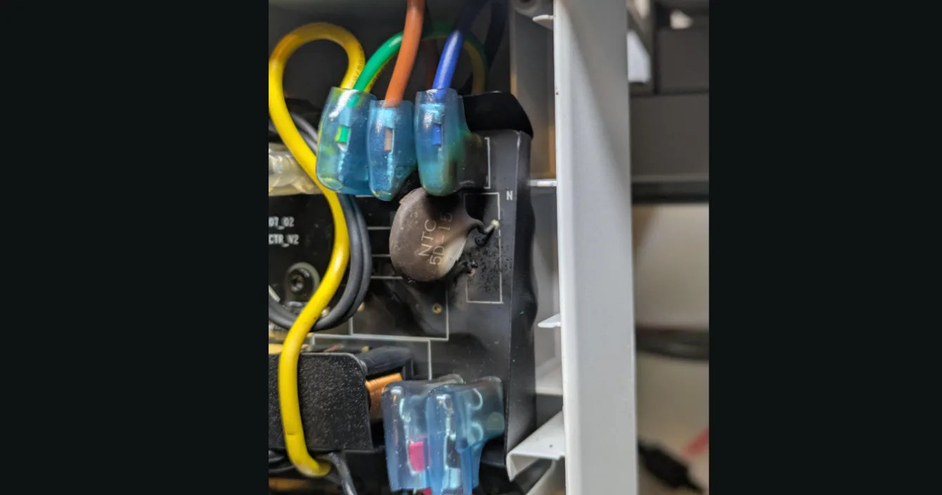 Bambu Lab má problém. Zase. Taví se plasty.