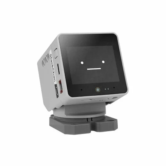 StackChan - interaktivní desktopový robot s umělou inteligencí s otevřeným zdrojovým kódem pro učení programování