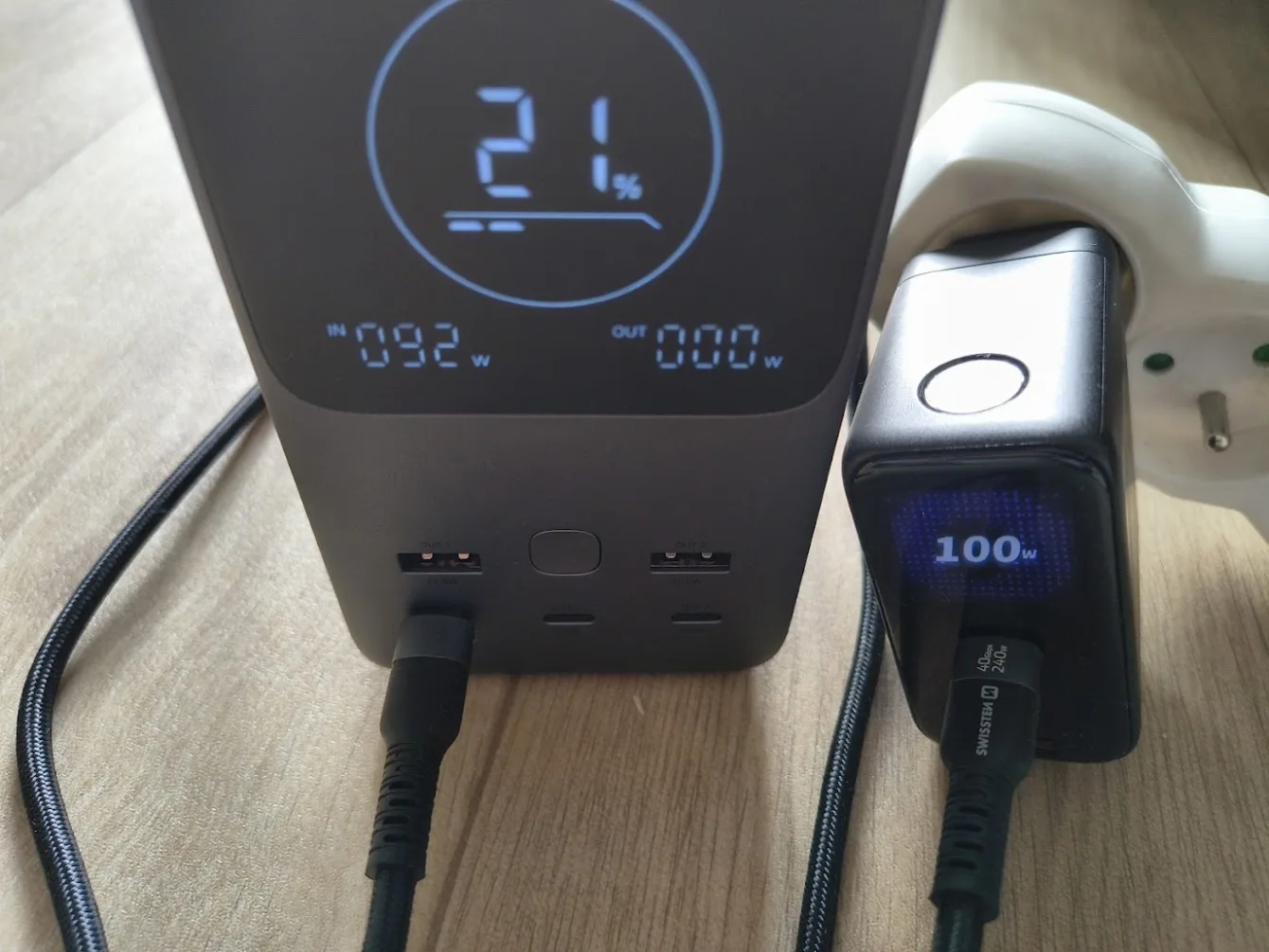 Začátek měření s AlzaPower Ultimate D500 100 W
